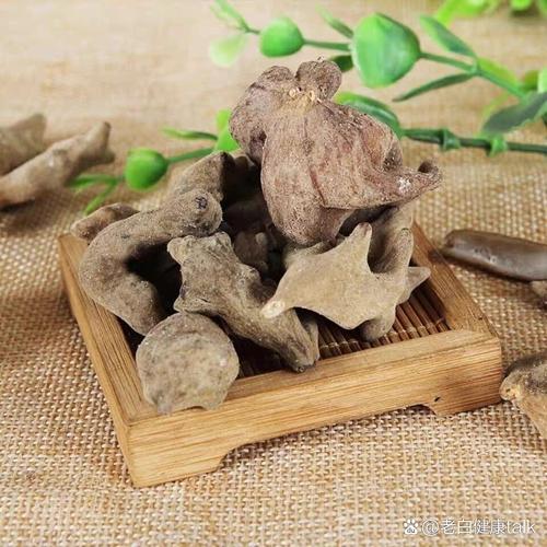 五倍子是一种什么植物,它的功效与作用及食用方法有哪些?